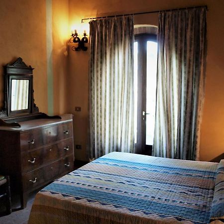Agriturismo La Grotta Di Montecchino Сиена Экстерьер фото